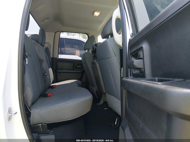 Продаж на аукціоні авто 2018 Ram 1500 Express  4x4 6'4 Box, vin: 1C6RR7FG6JS260491, номер лоту: 45151925