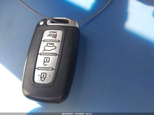 Aukcja sprzedaży 2013 Hyundai Veloster Base W/black, vin: KMHTC6AD1DU166059, numer aukcji: 45152017