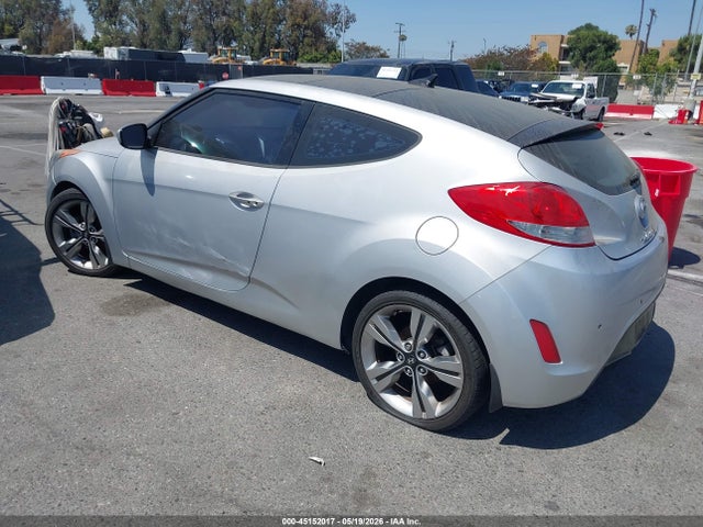 Aukcja sprzedaży 2013 Hyundai Veloster Base W/black, vin: KMHTC6AD1DU166059, numer aukcji: 45152017