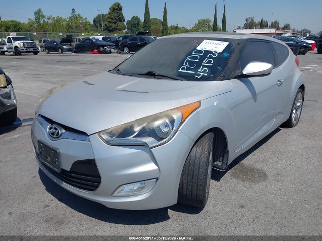 Aukcja sprzedaży 2013 Hyundai Veloster Base W/black, vin: KMHTC6AD1DU166059, numer aukcji: 45152017