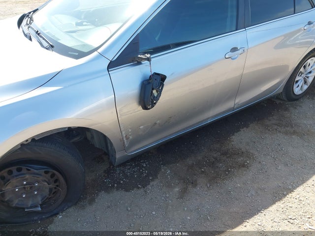 Продаж на аукціоні авто 2015 Toyota Camry Le, vin: 4T4BF1FK9FR446351, номер лоту: 45152023