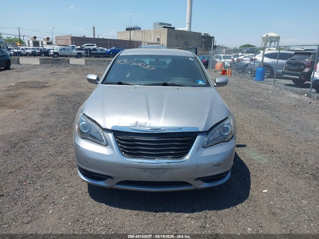 2013 Chrysler 200 Limited მანქანა იყიდება აუქციონზე, vin: 1C3CCBCGXDN510491, აუქციონის ნომერი: 45152037