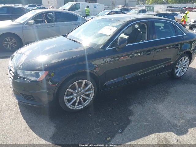 45152055 :رقم المزاد ، WAUCCGFF9F1027139 vin ، 2015 Audi A3 1.8t Premium مزاد بيع