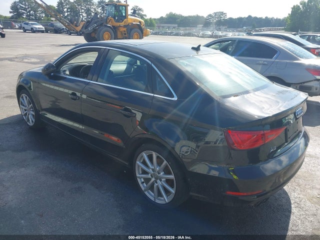 45152055 :رقم المزاد ، WAUCCGFF9F1027139 vin ، 2015 Audi A3 1.8t Premium مزاد بيع