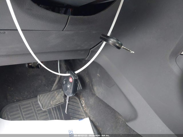 45152123 :رقم المزاد ، 1FMCU0GD1HUD90536 vin ، 2017 Ford Escape Se مزاد بيع