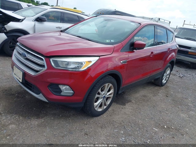 45152123 :رقم المزاد ، 1FMCU0GD1HUD90536 vin ، 2017 Ford Escape Se مزاد بيع