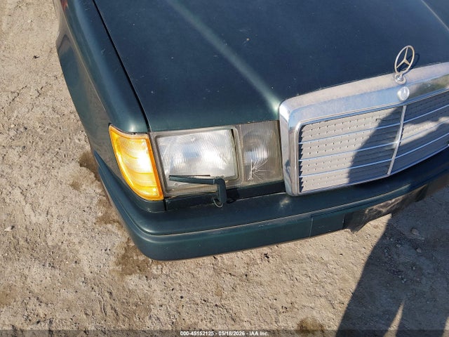 45152125 :رقم المزاد ، WDBEB33D6HA413786 vin ، 1987 Mercedes-benz 300 Dt مزاد بيع