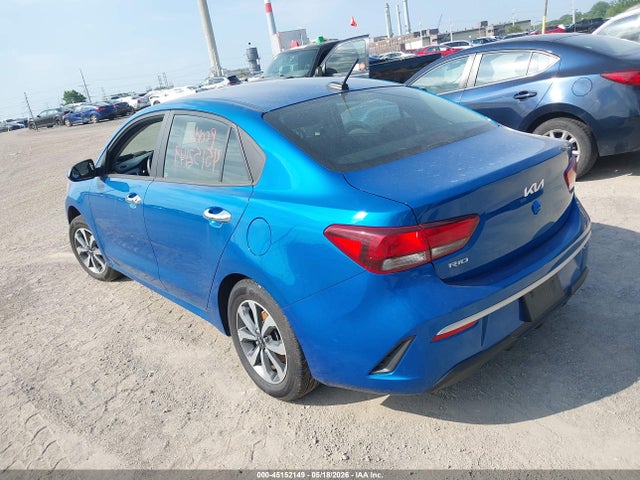 2022 Kia Rio S მანქანა იყიდება აუქციონზე, vin: 3KPA24AD9NE442393, აუქციონის ნომერი: 45152149