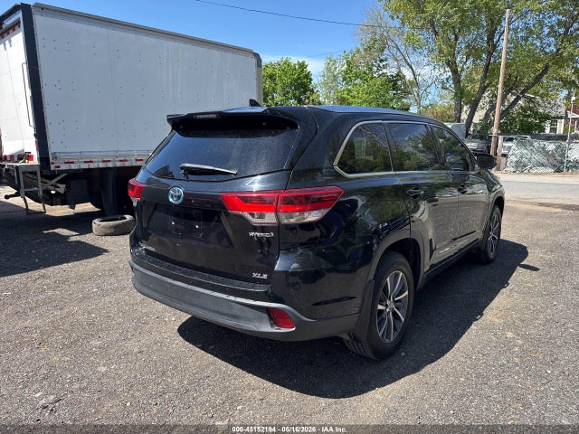 Auction sale of the 2017 Toyota Highlander Hybrid Xle, vin: 5TDJGRFH3HS023332, lot number: 45152194