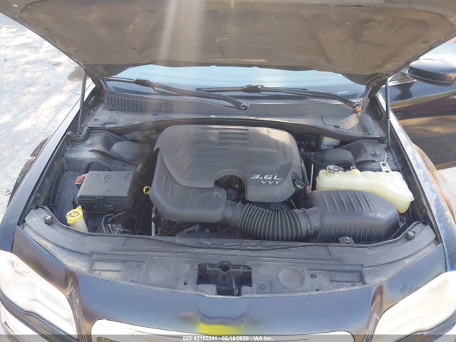 Auction sale of the 2013 Chrysler 300 Motown, vin: 2C3CCAAG2DH510040, lot number: 45152241