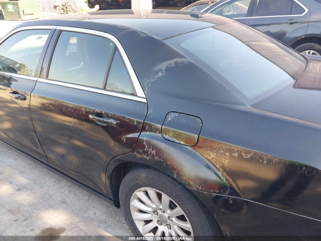 Auction sale of the 2013 Chrysler 300 Motown, vin: 2C3CCAAG2DH510040, lot number: 45152241