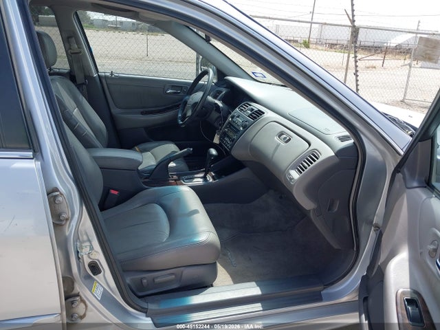 45152244 :رقم المزاد ، 1HGCG16552A080475 vin ، 2002 Honda Accord 3.0 Ex مزاد بيع