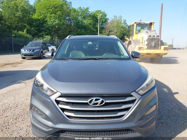 KM8J33A44HU417152 Hyundai Tucson Se Plus
