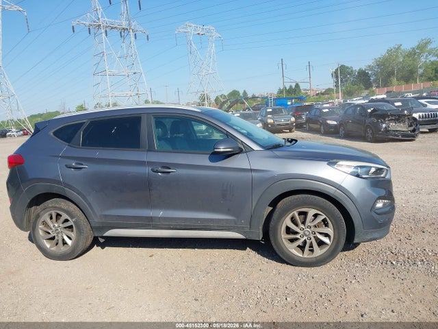 KM8J33A44HU417152 Hyundai Tucson Se Plus