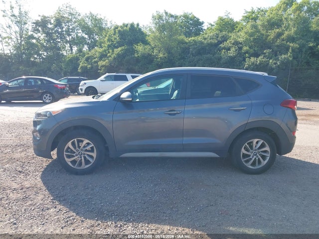 KM8J33A44HU417152 Hyundai Tucson Se Plus