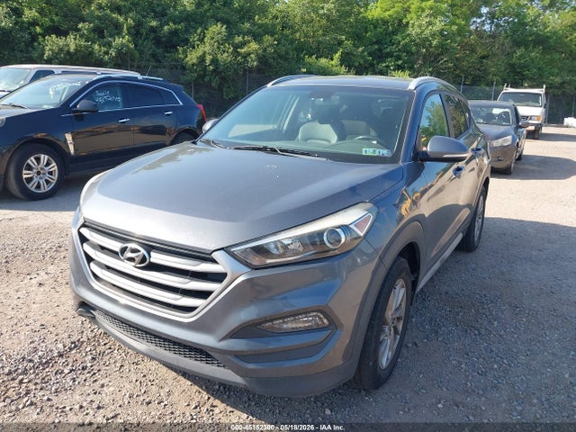 KM8J33A44HU417152 Hyundai Tucson Se Plus