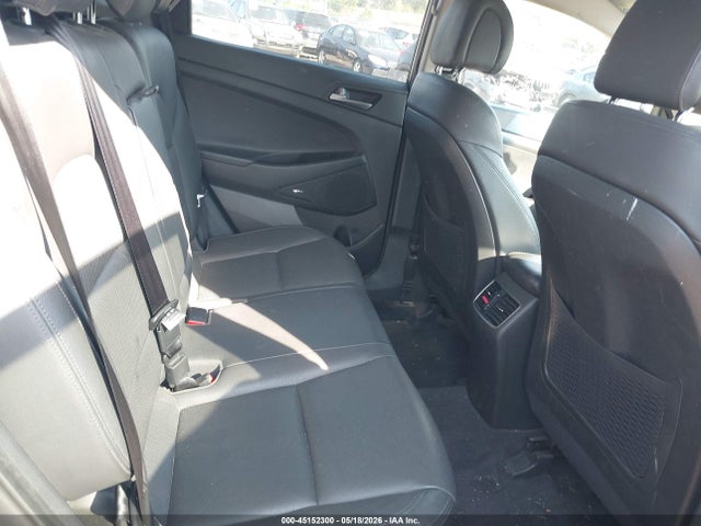 KM8J33A44HU417152 Hyundai Tucson Se Plus