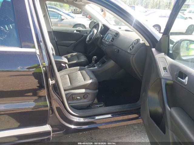 45152328 :رقم المزاد ، WVGTV7AX9HK015465 vin ، 2017 Volkswagen Tiguan 2.0t Sport مزاد بيع