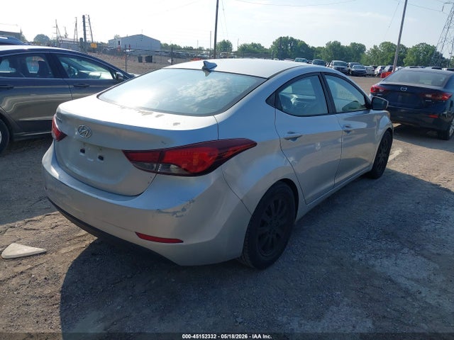 45152332 :رقم المزاد ، 5NPDH4AEXGH755052 vin ، 2016 Hyundai Elantra Se مزاد بيع