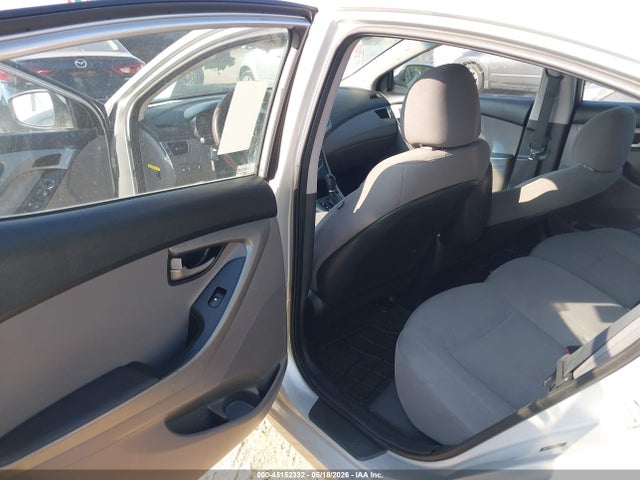 45152332 :رقم المزاد ، 5NPDH4AEXGH755052 vin ، 2016 Hyundai Elantra Se مزاد بيع