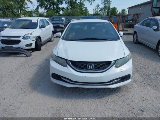 Продажа на аукционе авто 2015 Honda Civic Lx, vin: 19XFB2F58FE100415, номер лота: 45152335
