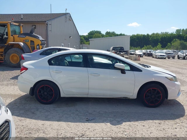 Продажа на аукционе авто 2015 Honda Civic Lx, vin: 19XFB2F58FE100415, номер лота: 45152335