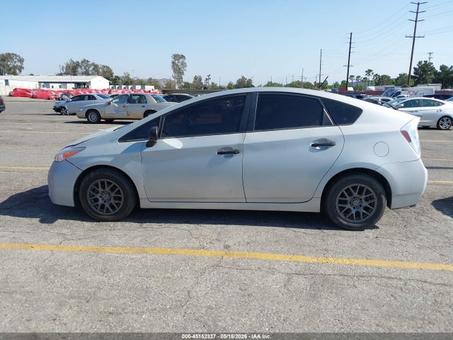 JTDKN3DU0F0413540 Toyota Prius Three