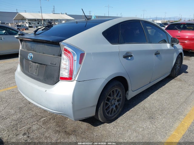 JTDKN3DU0F0413540 Toyota Prius Three