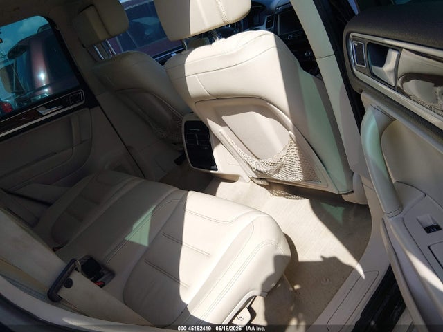 2011 Volkswagen Touareg Tdi Executive მანქანა იყიდება აუქციონზე, vin: WVGFK9BP7BD005786, აუქციონის ნომერი: 45152419