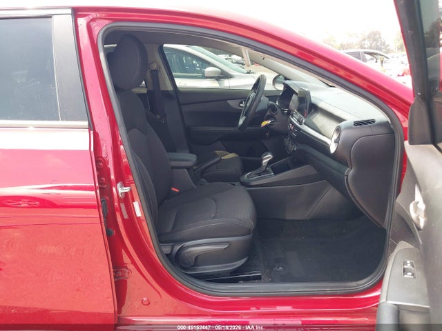Продажа на аукционе авто 2021 Kia Forte Lxs, vin: 3KPF24AD5ME386604, номер лота: 45152447