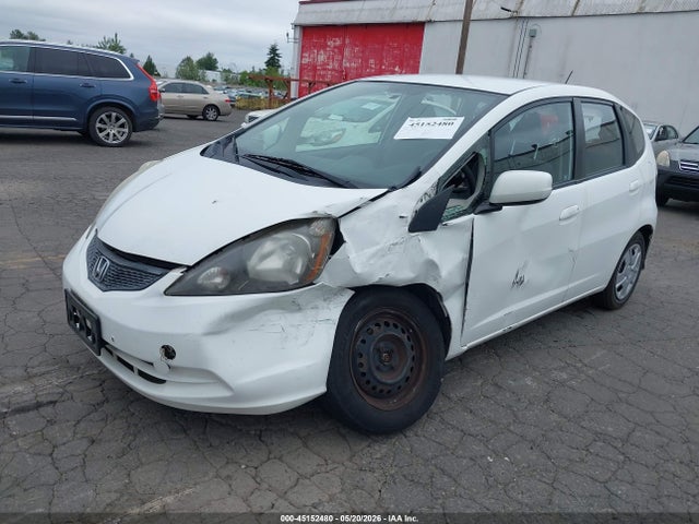 45152480 :رقم المزاد ، JHMGE8G37DC038407 vin ، 2013 Honda Fit مزاد بيع