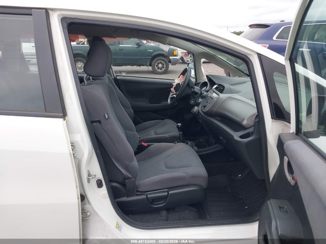 45152480 :رقم المزاد ، JHMGE8G37DC038407 vin ، 2013 Honda Fit مزاد بيع