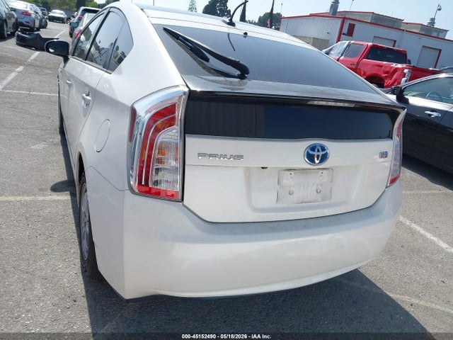 Toyota Prius Four 2015 JTDKN3DU0F1910758 Image 16