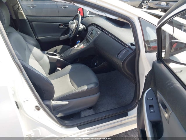 Toyota Prius Four 2015 JTDKN3DU0F1910758 Image 5