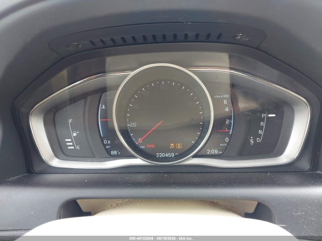 Продажа на аукционе авто 2015 Volvo Xc60 T5/t5 Premier, vin: YV4612RK6F2643549, номер лота: 45152506