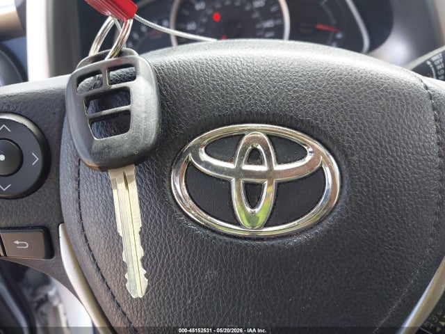 2T3WFREV3FW181536 Toyota Rav4 Xle