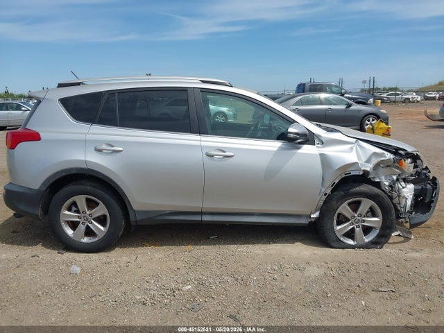 2T3WFREV3FW181536 Toyota Rav4 Xle