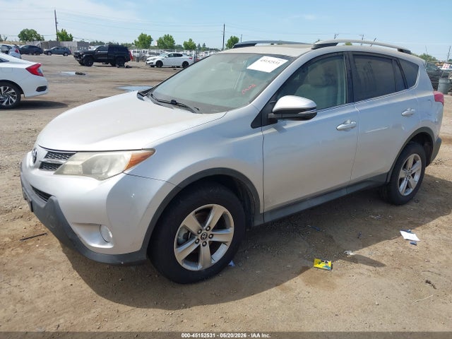 2T3WFREV3FW181536 Toyota Rav4 Xle