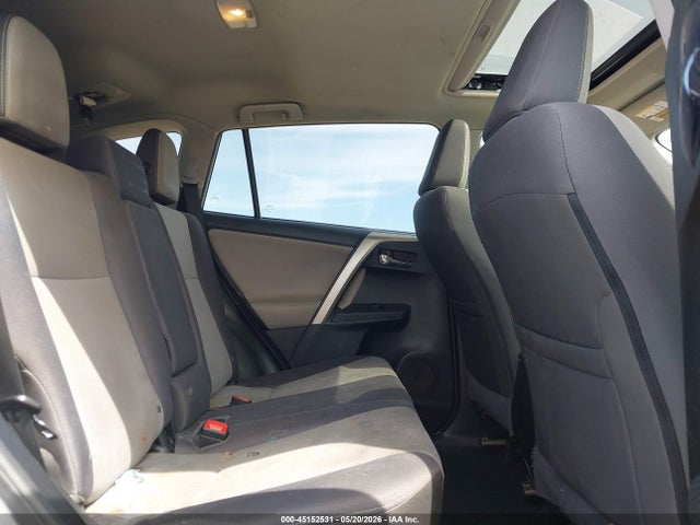 2T3WFREV3FW181536 Toyota Rav4 Xle