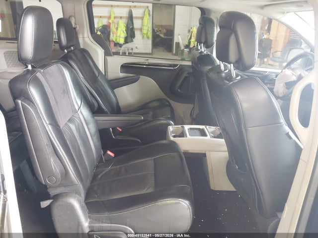 45152541 :رقم المزاد ، 2C4RC1GG4ER112319 vin ، 2014 Chrysler Town & Country Limited مزاد بيع