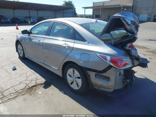 2013 Hyundai Sonata Hybrid მანქანა იყიდება აუქციონზე, vin: KMHEC4A42DA077809, აუქციონის ნომერი: 45152596
