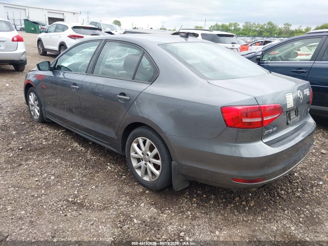 45152626 :رقم المزاد ، 3VWD17AJ4FM300352 vin ، 2015 Volkswagen Jetta 1.8t Se مزاد بيع