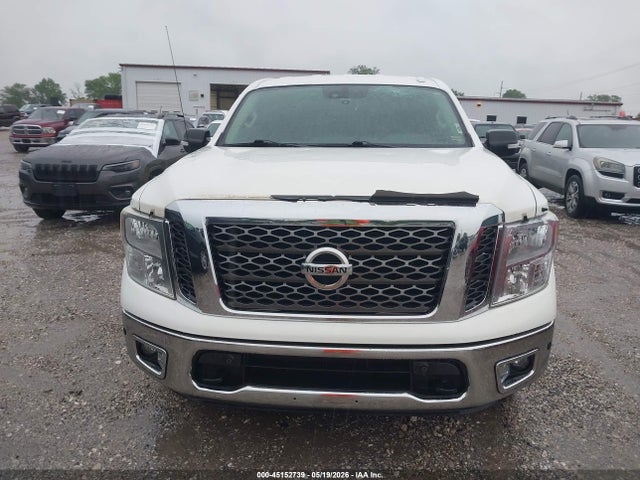 45152739 :رقم المزاد ، 1N6AA1E57HN514712 vin ، 2017 Nissan Titan Sv مزاد بيع
