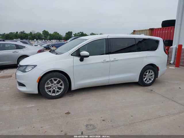 2018 Chrysler Pacifica Lx მანქანა იყიდება აუქციონზე, vin: 2C4RC1CG1JR111760, აუქციონის ნომერი: 45152769