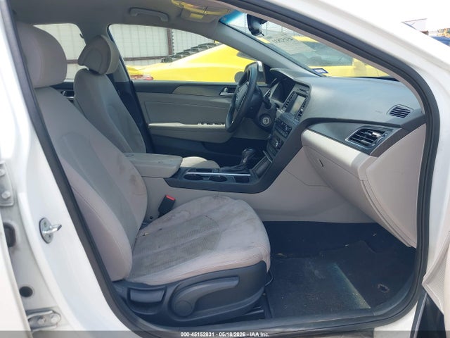 Продажа на аукционе авто 2016 Hyundai Sonata Sport, vin: 5NPE34AF6GH320573, номер лота: 45152831