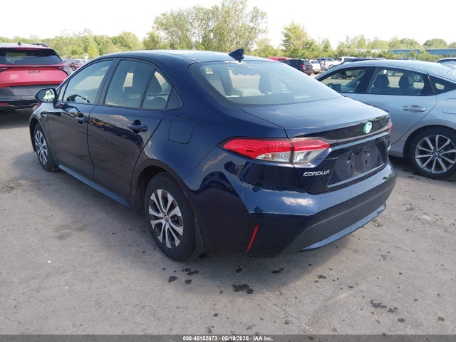2021 Toyota Corolla Hybrid Le მანქანა იყიდება აუქციონზე, vin: JTDEAMDE5MJ010684, აუქციონის ნომერი: 45152873