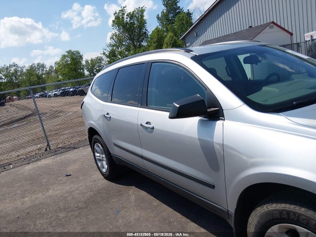 Продажа на аукционе авто 2017 Chevrolet Traverse Ls, vin: 1GNKRFED6HJ342269, номер лота: 45152905