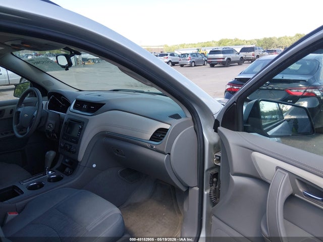 Продажа на аукционе авто 2017 Chevrolet Traverse Ls, vin: 1GNKRFED6HJ342269, номер лота: 45152905