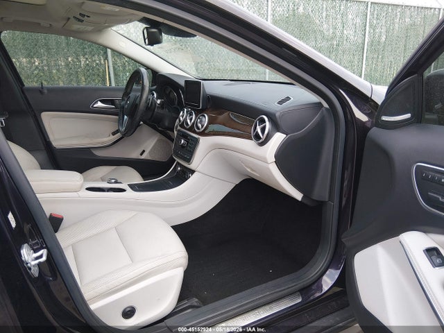 WDCTG4GB9FJ161760 Mercedes-Benz Gla 250 4matic