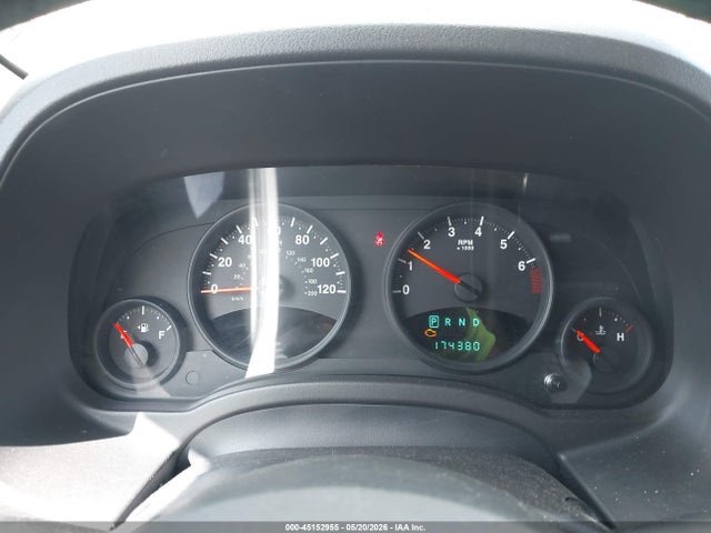 2013 Jeep Patriot Latitude მანქანა იყიდება აუქციონზე, vin: 1C4NJPFA3DD205497, აუქციონის ნომერი: 45152955